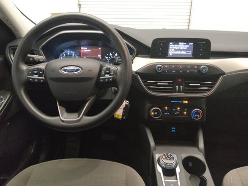 Used 2021 Ford Escape S image 22