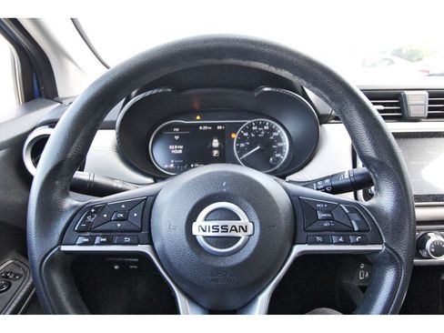 Used 2020 Nissan Versa SV FWD image 15
