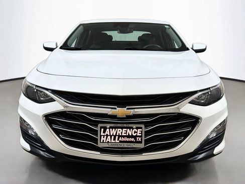 Certified 2025 Chevrolet Malibu LT FWD image 2