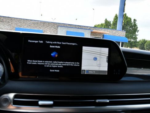 Used 2024 Hyundai Palisade Calligraphy image 30