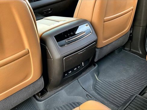 Used 2023 Cadillac Escalade ESV Sport w/ Touring Package image 25