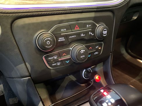 Used 2022 Dodge Charger Scat Pack w/ Daytona Edition Group image 33