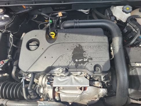 Used 2023 Chevrolet Malibu LT image 30