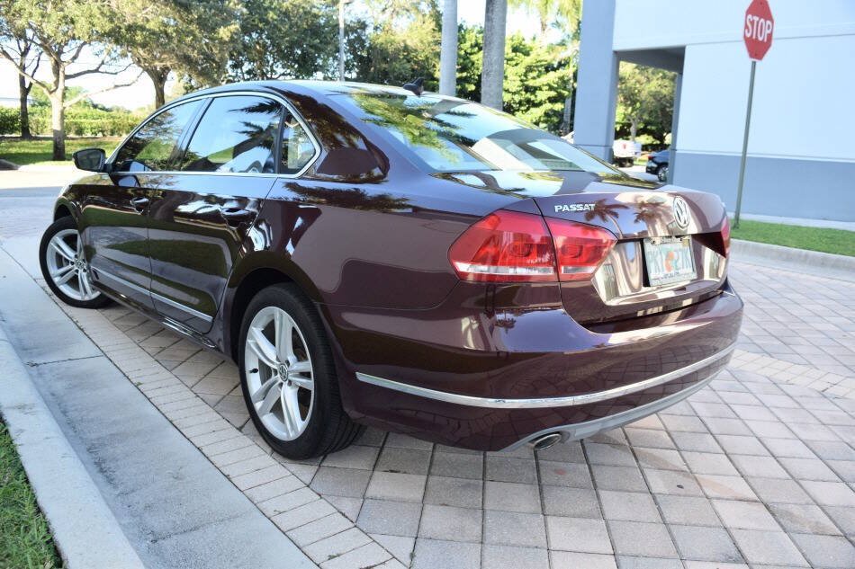 Used 2014 Volkswagen Passat TDI SE FWD image 5