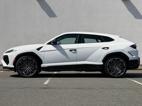Used 2025 Lamborghini Urus SE AWD/4WD image 7