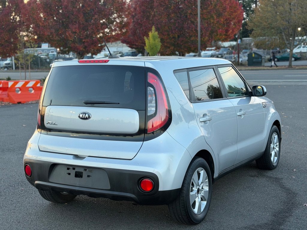 Used 2018 Kia Soul FWD image 7