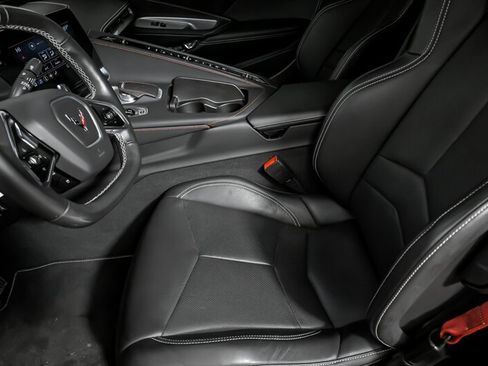 Used 2021 Chevrolet Corvette Stingray Convertible w/ 1LT image 24