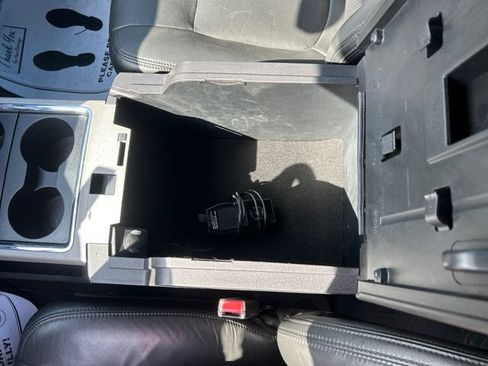 Used 2014 Ford F250 Platinum w/ FX4 Off-Road Package AWD/4WD image 25