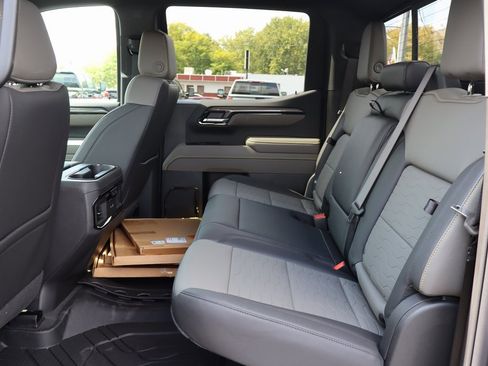 New 2025 Chevrolet Silverado 1500 ZR2 w/ Technology Package image 22