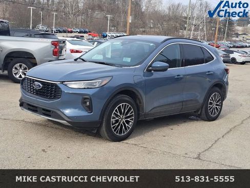 Used 2025 Ford Escape SE w/ PHEV Premium Package image 1