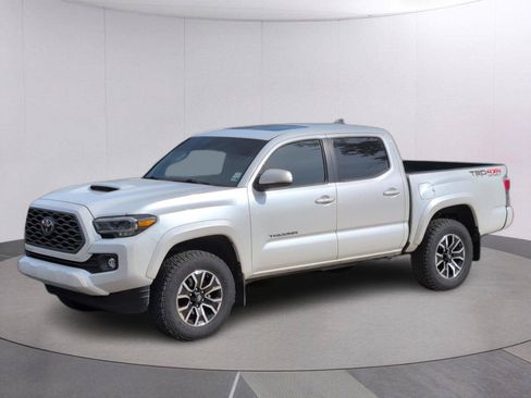 Used 2021 Toyota Tacoma TRD Sport w/ TRD Premium Sport Package AWD/4WD image 1