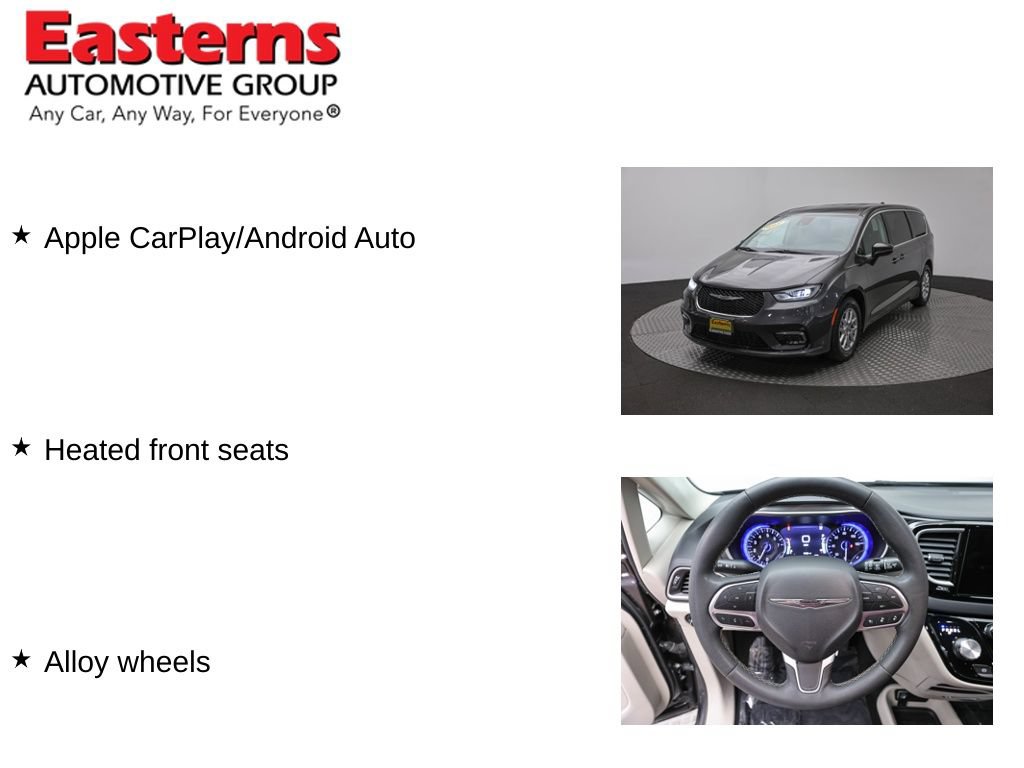 Used 2023 Chrysler Pacifica Touring-L FWD image 12
