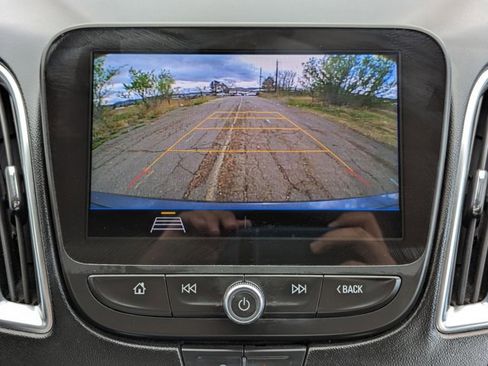 Used 2020 Chevrolet Malibu LT image 12