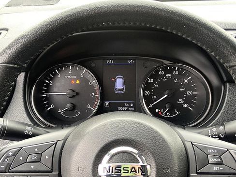 Used 2019 Nissan Rogue S w/ Special Edition Package FWD image 14