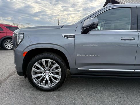 Used 2022 GMC Yukon XL Denali image 40
