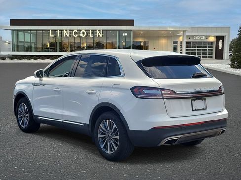 Used 2023 Lincoln Nautilus FWD w/ Premium Package image 3