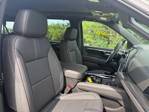 New 2026 Chevrolet Suburban RST w/ Advanced Technology Package AWD/4WD image 26