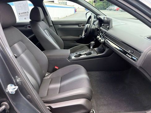 Certified 2025 Honda Civic Sport image 23