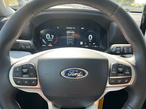 New 2026 Ford Explorer Active RWD image 22