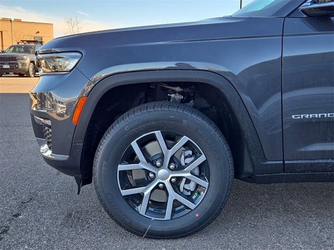 New 2025 Jeep Grand Cherokee L Limited image 5