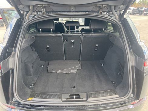 Used 2020 Land Rover Range Rover Evoque SE image 11