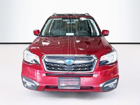 Used 2018 Subaru Forester 2.5i Touring AWD/4WD image 4