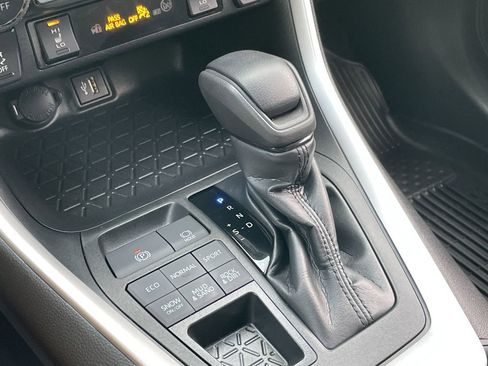 Used 2023 Toyota RAV4 XLE w/ Convenience Package image 35