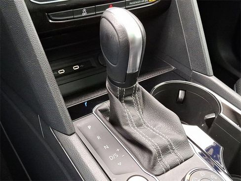 Used 2022 Volkswagen Atlas SE image 19