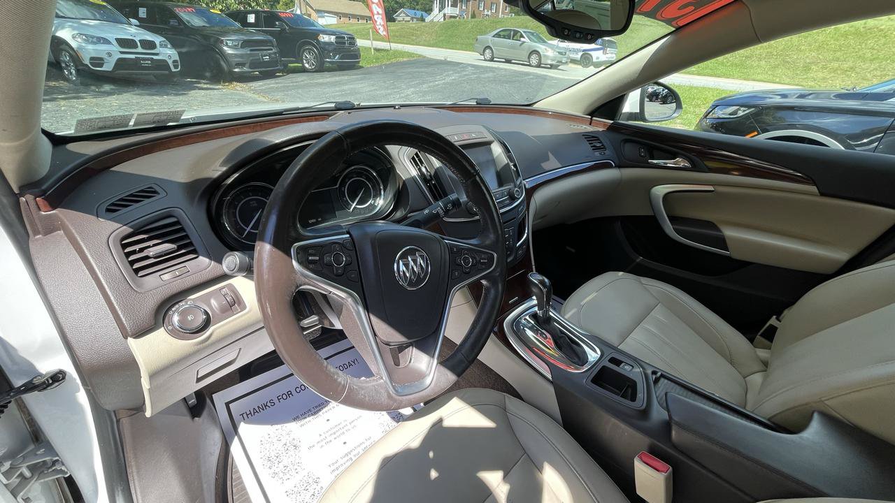 Used 2016 Buick Regal Premium w/ Driver Confidence Package #1 AWD/4WD image 17