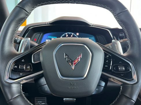 Used 2022 Chevrolet Corvette Stingray Preferred Cpe w/ Z51 Performance Package image 23