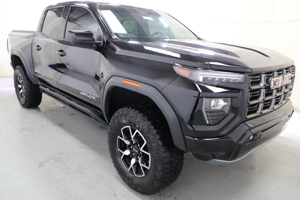 Used 2024 GMC Canyon AT4X AWD/4WD image 8