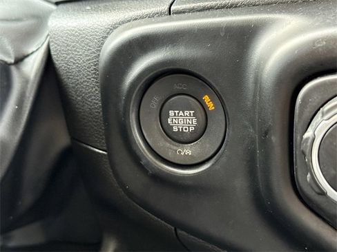 Used 2022 Jeep Wrangler Unlimited Sport image 29