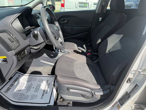 Used 2017 Kia Rio LX FWD image 9