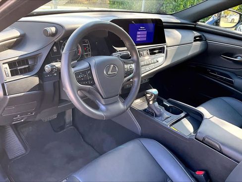 Used 2024 Lexus ES 350 w/ Premium Package image 17