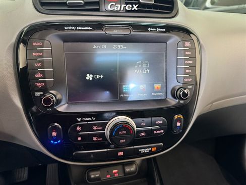 Used 2016 Kia Soul + w/ Primo Package FWD image 30