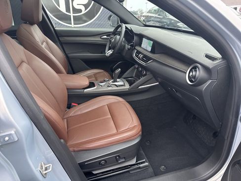 Used 2023 Alfa Romeo Stelvio Ti image 63