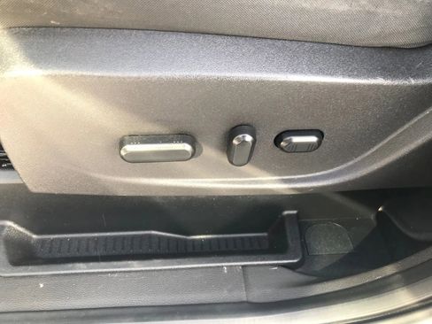 Used 2016 Ford Escape SE image 13