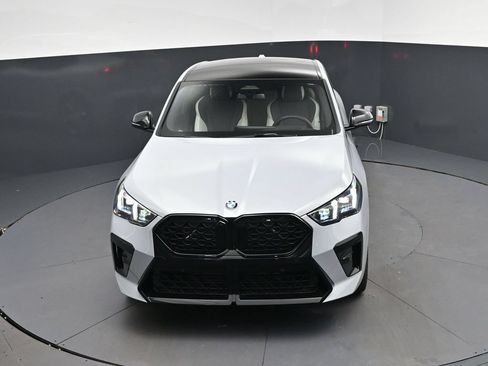 New 2026 BMW X2 xDrive28i w/ Technology Package AWD/4WD image 33