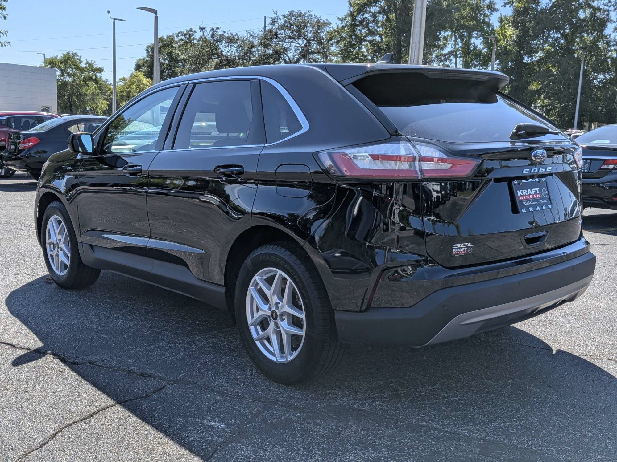 Used 2024 Ford Edge SEL AWD/4WD image 6