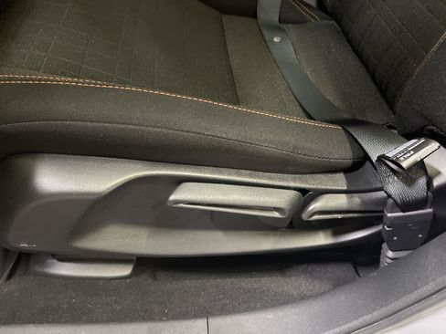 Used 2023 Honda HR-V Sport image 12