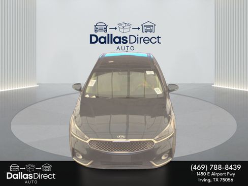 Used 2018 Kia Cadenza Premium w/ Luxury Package image 3