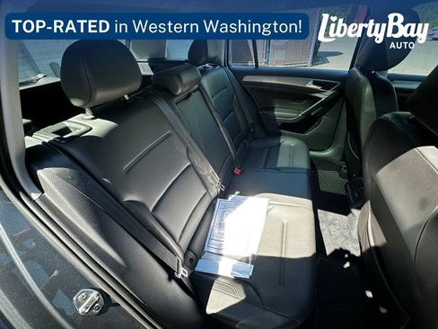 Used 2015 Volkswagen Golf TDI SE FWD image 16