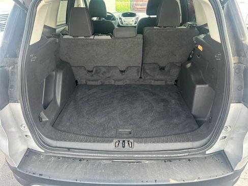 Used 2017 Ford Escape SE w/ SE Cold Weather Package FWD image 7