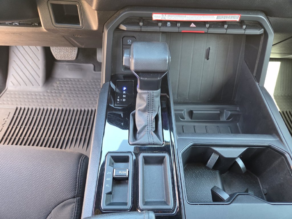 Used 2025 Toyota Tundra SR w/ SR Tow Package AWD/4WD image 27
