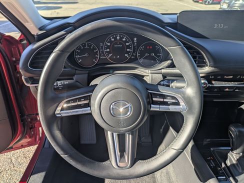 Used 2019 MAZDA MAZDA3 Sedan FWD image 19