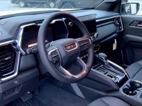 New 2025 GMC Canyon Elevation w/ Convenience Package image 8