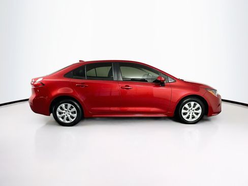 Used 2021 Toyota Corolla LE FWD image 10