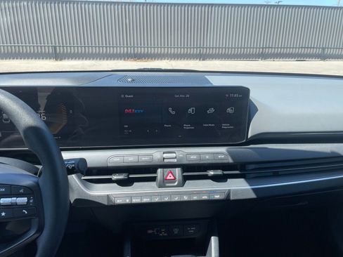 Used 2025 Kia K4 LXS image 20