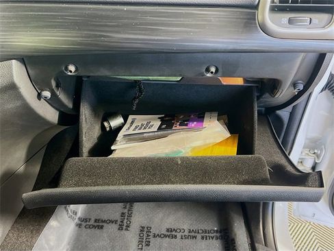 Used 2021 Jeep Grand Cherokee Laredo X image 30