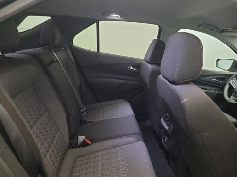 Used 2023 Chevrolet Equinox LT AWD/4WD image 19